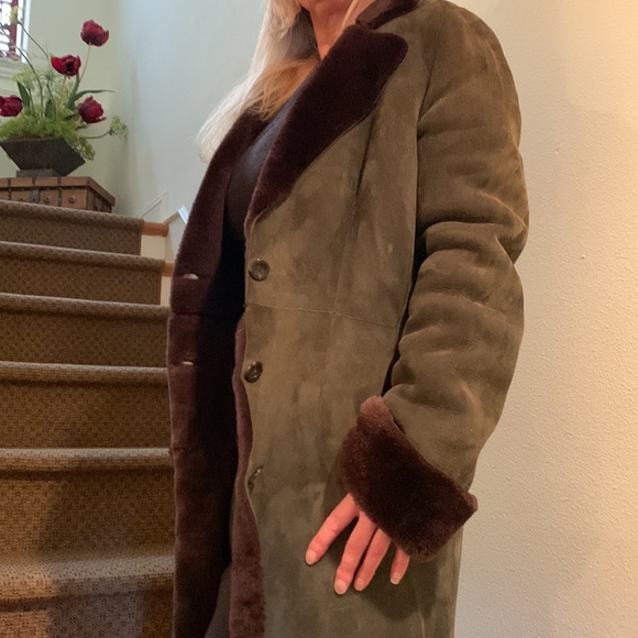 POLLINI Italian sheepskin coat (by Pollini )Made in Italy - Picture 3 of 6